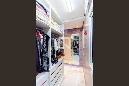 Apartamento à venda com 110m², 2 quartos e 2 vagasCloset
