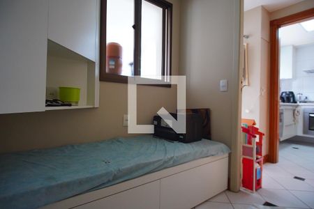 Apartamento à venda com 250m², 3 quartos e 2 vagasQuarto de Serviço