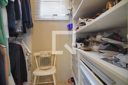 Apartamento à venda com 250m², 3 quartos e 2 vagasCloset