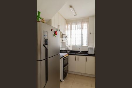 Cozinha de apartamento à venda com 2 quartos, 111m² em Ana Lúcia , Belo Horizonte