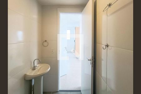 Apartamento para alugar com 34m², 2 quartos e sem vaga Apartamento para alugar com 34m², 2 quartos e sem vagaBanheiro