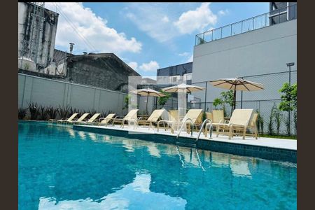 Apartamento para alugar com 34m², 2 quartos e sem vaga Apartamento para alugar com 34m², 2 quartos e sem vagaÁrea comum - Piscina