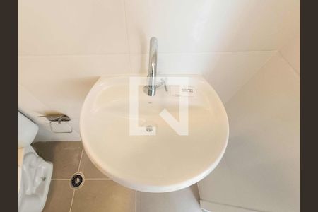 Apartamento para alugar com 34m², 2 quartos e sem vaga Apartamento para alugar com 34m², 2 quartos e sem vagaBanheiro