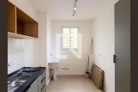 Apartamento para alugar com 34m², 2 quartos e sem vaga Apartamento para alugar com 34m², 2 quartos e sem vagaCozinha e Área de Serviço
