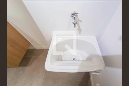 Apartamento para alugar com 34m², 2 quartos e sem vaga Apartamento para alugar com 34m², 2 quartos e sem vagaCozinha e Área de Serviço