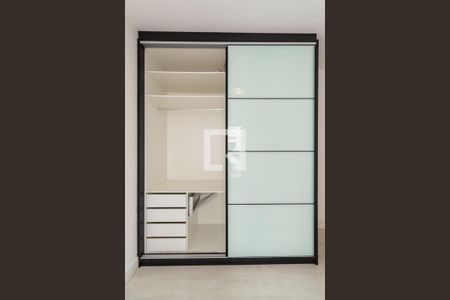 Apartamento para alugar com 50m², 2 quartos e 1 vagaQuarto 2 - Armário