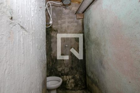 Casa à venda com 196m², 2 quartos e 1 vaga Casa à venda com 196m², 2 quartos e 1 vagaBanheiro de Serviço