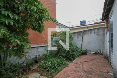 Casa à venda com 196m², 2 quartos e 1 vaga Casa à venda com 196m², 2 quartos e 1 vagaQuintal