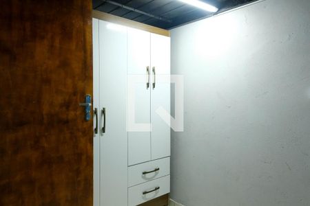 Quarto de kitnet/studio para alugar com 1 quarto, 15m² em Santa Efigênia, Belo Horizonte