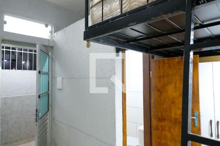 Sala/Cozinha de kitnet/studio para alugar com 1 quarto, 15m² em Santa Efigênia, Belo Horizonte