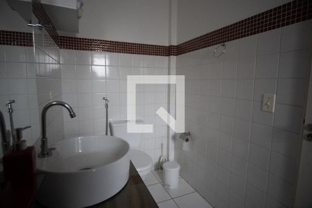 Banheiro de kitnet/studio à venda com 1 quarto, 51m² em República, São Paulo