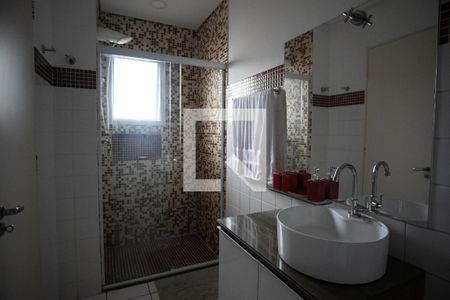 Banheiro de kitnet/studio à venda com 1 quarto, 51m² em República, São Paulo