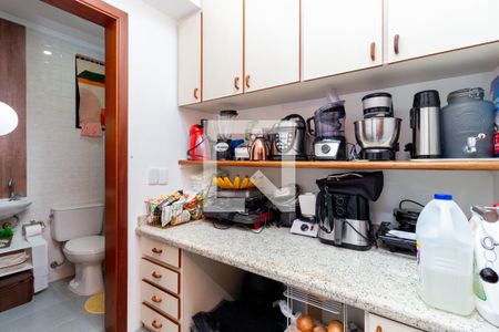 Apartamento à venda com 167m², 3 quartos e 2 vagasDespensa - Área de Serviço