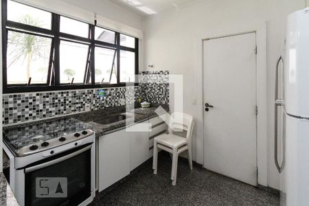 Apartamento à venda com 167m², 3 quartos e 2 vagasCozinha - Salão de Festas