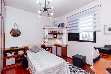 Apartamento à venda com 167m², 3 quartos e 2 vagasQuarto 2