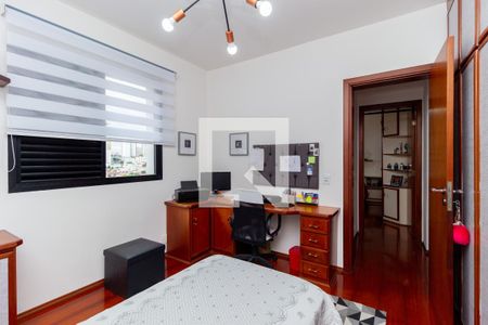 Apartamento à venda com 167m², 3 quartos e 2 vagasQuarto 2