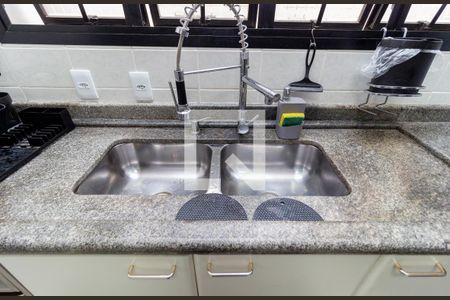 Apartamento à venda com 167m², 3 quartos e 2 vagasDetalhe - Cozinha