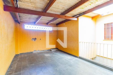 Casa à venda com 170m², 3 quartos e 2 vagasQuintal - Varanda