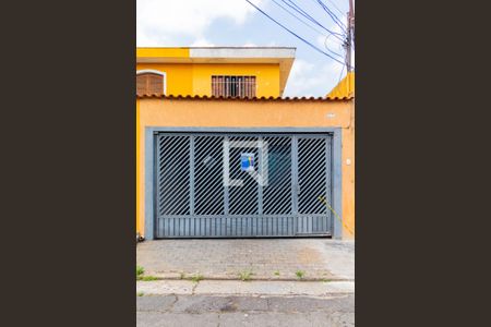 Casa à venda com 170m², 3 quartos e 2 vagasFachada