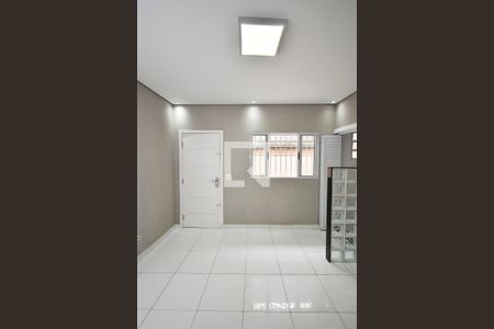 Sala de casa para alugar com 2 quartos, 100m² em Parque Edu Chaves, São Paulo