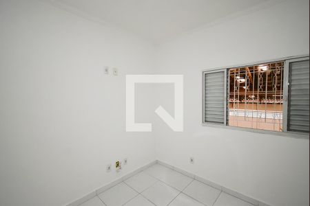 Quarto de casa para alugar com 2 quartos, 100m² em Parque Edu Chaves, São Paulo