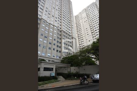 Apartamento à venda com 42m², 2 quartos e 1 vagaFachada e portaria