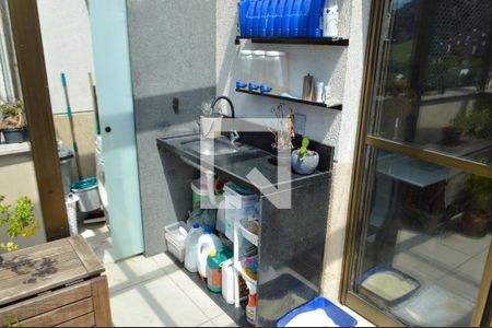 Apartamento à venda com 125m², 3 quartos e 1 vagaÁrea de Serviço