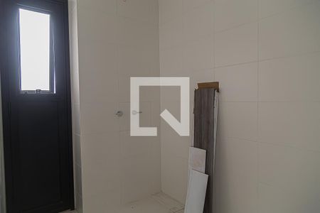 Banheiro de kitnet/studio para alugar com 1 quarto, 24m² em Mirandópolis, São Paulo
