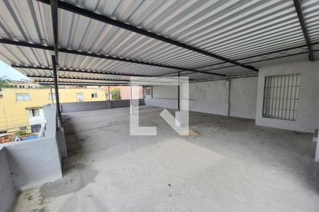 Casa para alugar com 300m², 5 quartos e 2 vagas Casa para alugar com 300m², 5 quartos e 2 vagasTerraço