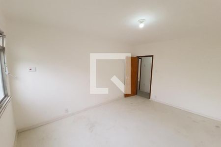 Casa para alugar com 300m², 5 quartos e 2 vagas Casa para alugar com 300m², 5 quartos e 2 vagasQuarto 4