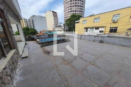 Casa para alugar com 300m², 5 quartos e 2 vagas Casa para alugar com 300m², 5 quartos e 2 vagasPiscina
