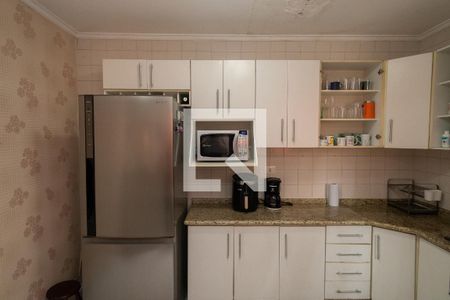 Casa à venda com 162m², 3 quartos e 3 vagasCozinha 