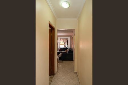 Casa à venda com 162m², 3 quartos e 3 vagasCorredor - Sala