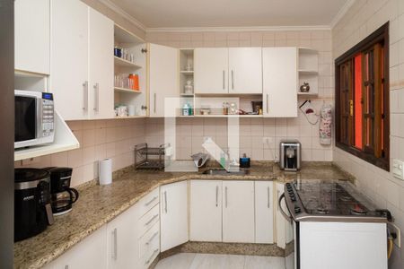 Casa à venda com 162m², 3 quartos e 3 vagasCozinha 