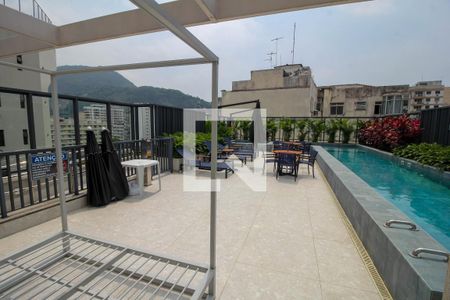 Apartamento à venda com 1164m², 3 quartos e 1 vagaÁrea comum - Piscina