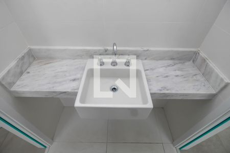 Apartamento à venda com 1164m², 3 quartos e 1 vagaBanheiro Canadense