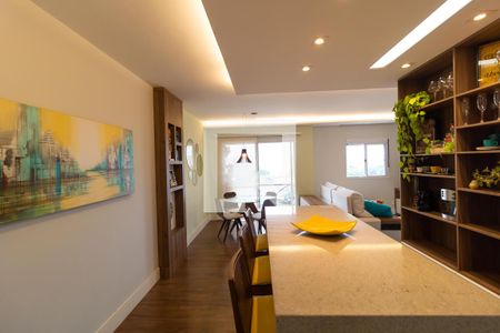 Apartamento à venda com 85m², 2 quartos e 2 vagas Apartamento à venda com 85m², 2 quartos e 2 vagasCozinha