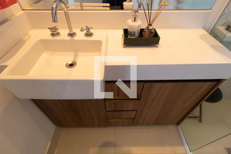 Apartamento à venda com 85m², 2 quartos e 2 vagas Apartamento à venda com 85m², 2 quartos e 2 vagasBanheiro da Suíte 02