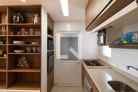 Apartamento à venda com 85m², 2 quartos e 2 vagas Apartamento à venda com 85m², 2 quartos e 2 vagasCozinha