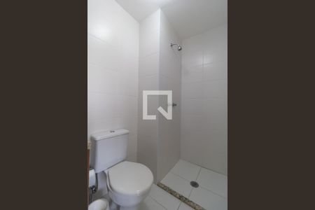 Apartamento à venda com 85m², 2 quartos e 2 vagas Apartamento à venda com 85m², 2 quartos e 2 vagasBanheiro da Suíte 01