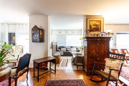 Sala 2 de apartamento à venda com 3 quartos, 200m² em Cerqueira César, São Paulo