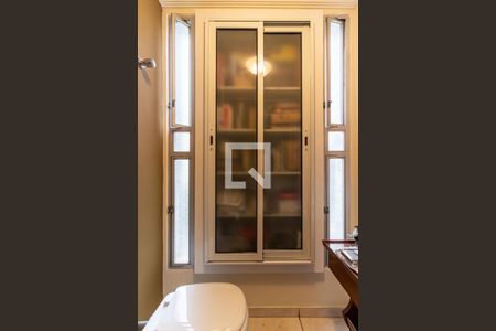 Apartamento à venda com 200m², 3 quartos e 2 vagasBanheiro 2