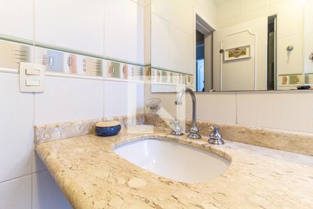 Apartamento à venda com 200m², 3 quartos e 2 vagasBanheiro 3 - Detalhe Pia