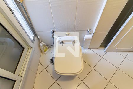 Apartamento à venda com 200m², 3 quartos e 2 vagasBanheiro 3 - Detalhe Vaso Sanitário