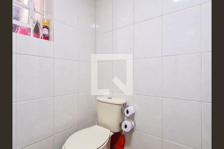 Apartamento à venda com 93m², 3 quartos e sem vaga Apartamento à venda com 93m², 3 quartos e sem vagaBanheiro social