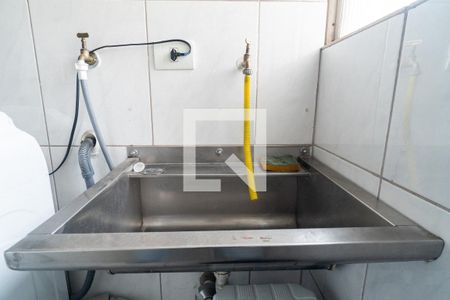 Apartamento à venda com 80m², 2 quartos e 1 vagaÁrea de Serviço Detalhe