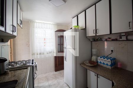 Apartamento à venda com 59m², 3 quartos e 2 vagas Apartamento à venda com 59m², 3 quartos e 2 vagasCozinha