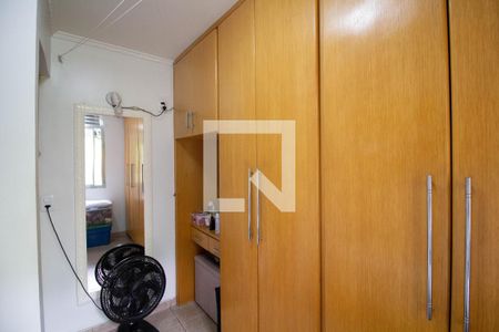 Apartamento à venda com 59m², 3 quartos e 2 vagas Apartamento à venda com 59m², 3 quartos e 2 vagasQuarto 2