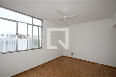 Sala de apartamento para alugar com 2 quartos, 58m² em Jardim Sulacap, Rio de Janeiro