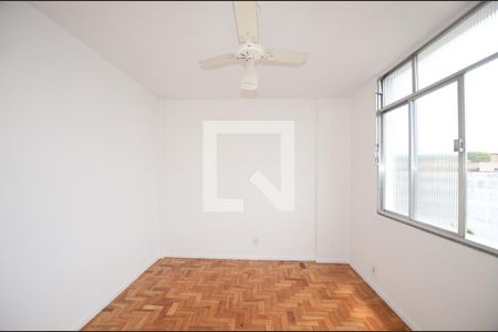 Quarto 1 de apartamento para alugar com 2 quartos, 58m² em Jardim Sulacap, Rio de Janeiro